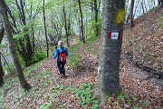 79 Alla sella prendiamo a dx il 506 della Val Merlonga